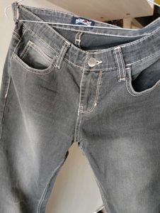 Gray Denim Jeans (size 28)