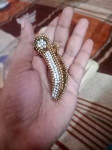 Party Wear Plucker