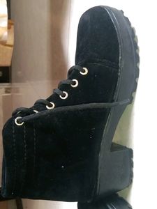 Black Boots