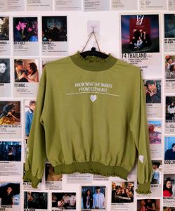Green Sweatshirt🌱
