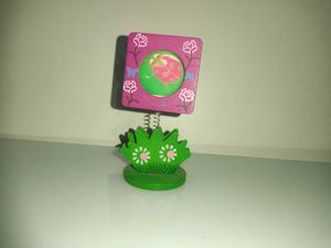 Cute stand  For Photos