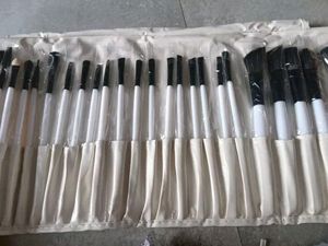 Professional Wood Make Up Brushes Sets