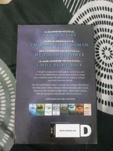 Shatter Me - Tahereh Mafi