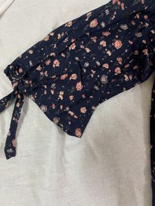 OFF SHOULDER TOP