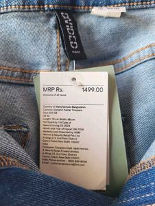 H&amp;M Women Flared HighJeans/ EUR 38