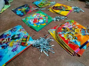 PACK OF 5 KITES 🪁 Cartoon Printed