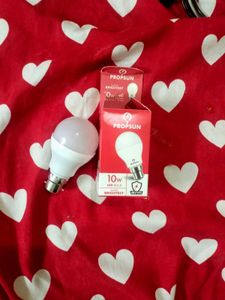 Idli Stand With Bulb And Skipping Rope As Freebies