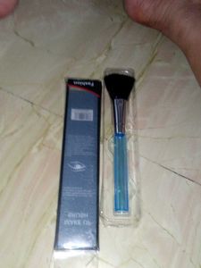 Makeup Brush