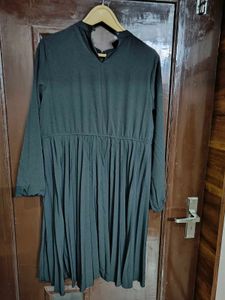 Elegant Black Pleated Dress