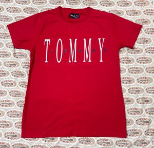 Tommy Hilfiger - Red Tshirt
