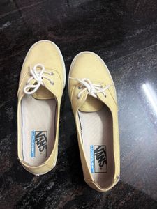 Vans Unisex Yellow Sneaker