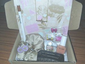 FOR HER GIFT HAMPER