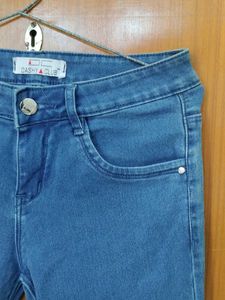 SKINNY BLUE JEANS