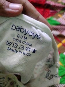 Cute Bunny Print Baby Bodysuit