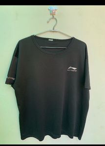 Li-Ning tee &amp; yellowe hoodie