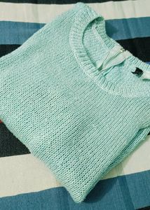Beautiful Woolen Top 😍