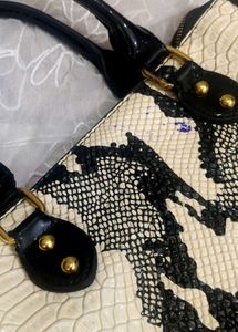 Chic Animal Print Handbag