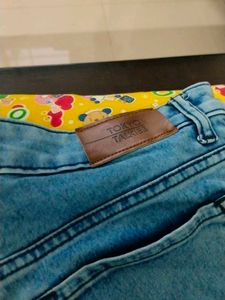 Light Wash Skinny Jeans