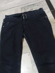 Stylish Black Jeans