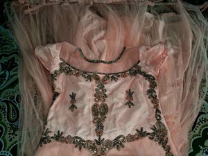 90%off💥 Peach Net Gown With Stones Embroidery