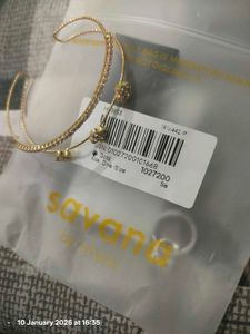 Elegant Flower Bracelet