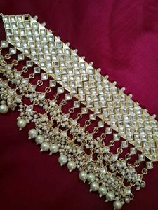 Kundan Choker Set With Earrings