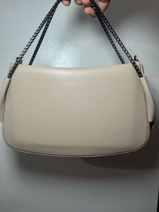 Elegant Beige Shoulder Bag