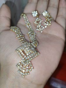 Necklace With Earrings 🌸🤩