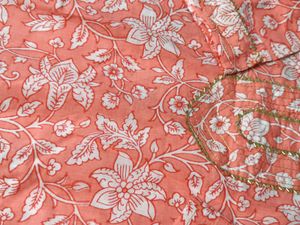 Women Pink Floral Printed Cotton Kurta Set