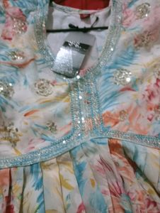 This Very Beury Full Plazo Set Only 15 Mit Use