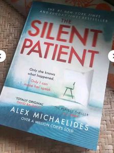 &#34;The Silent Patient&#34; &amp; &#34;Verity&#34; Book Bundle