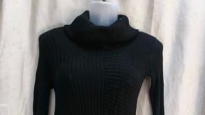 KNIT BLACK LONG TOP