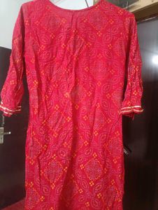 Red Kurti