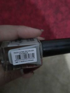 Very Nice Nailpaint Dry In Seconds....