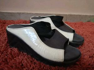 Stylish Wedge Sandals