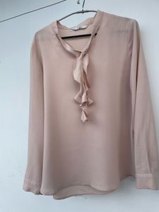 🎀Elegant Tie-Neck Blouse 🎀