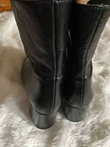 Zara Chic Black Boots