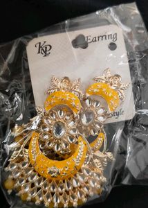 2 Pair Of Kundan Earings  With 1 Free Hair Acces