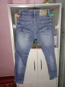 Stylish Blue Denim Jeans