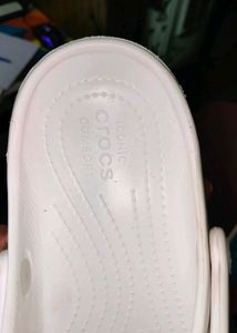 ₹1000.  Crocs Unused