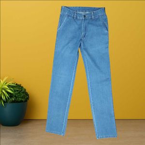 women blue straight jeans size 30 (O-38)