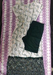 Long Sleevless Kurti With Ankle Length Laggies