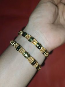 Golden Bangles (Set of 2)