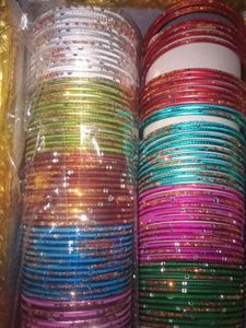 metals Bangles medium size all colours.bought for my shop but now closed so selling grab it fast