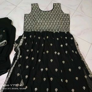 Elegant Black Naira Dress