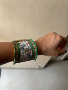 Stylish Green Bracelet