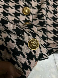 Urbanic Houndstooth Crop Top