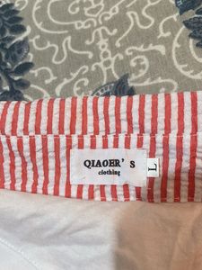 One Sided Up shoulder Striped Shirt