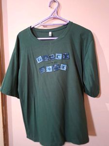Green Graphic T-shirt