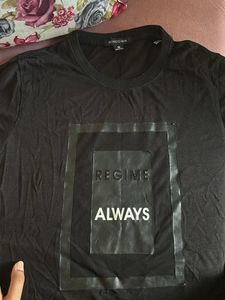 Black t-shirt